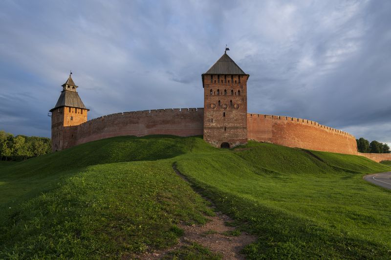 Один день в Великом Новгороде: Новгородский Кремль, Свято-Юрьев монастырь, Витославлицы фото превью