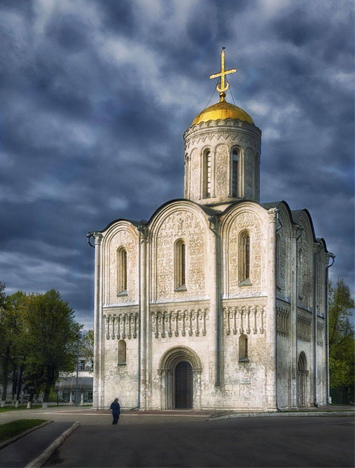 собор тучи человек, Вера Петри