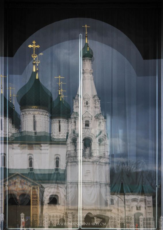 храм, ярославль, россия, отражение, купола, окно, арка В отражении фото превью