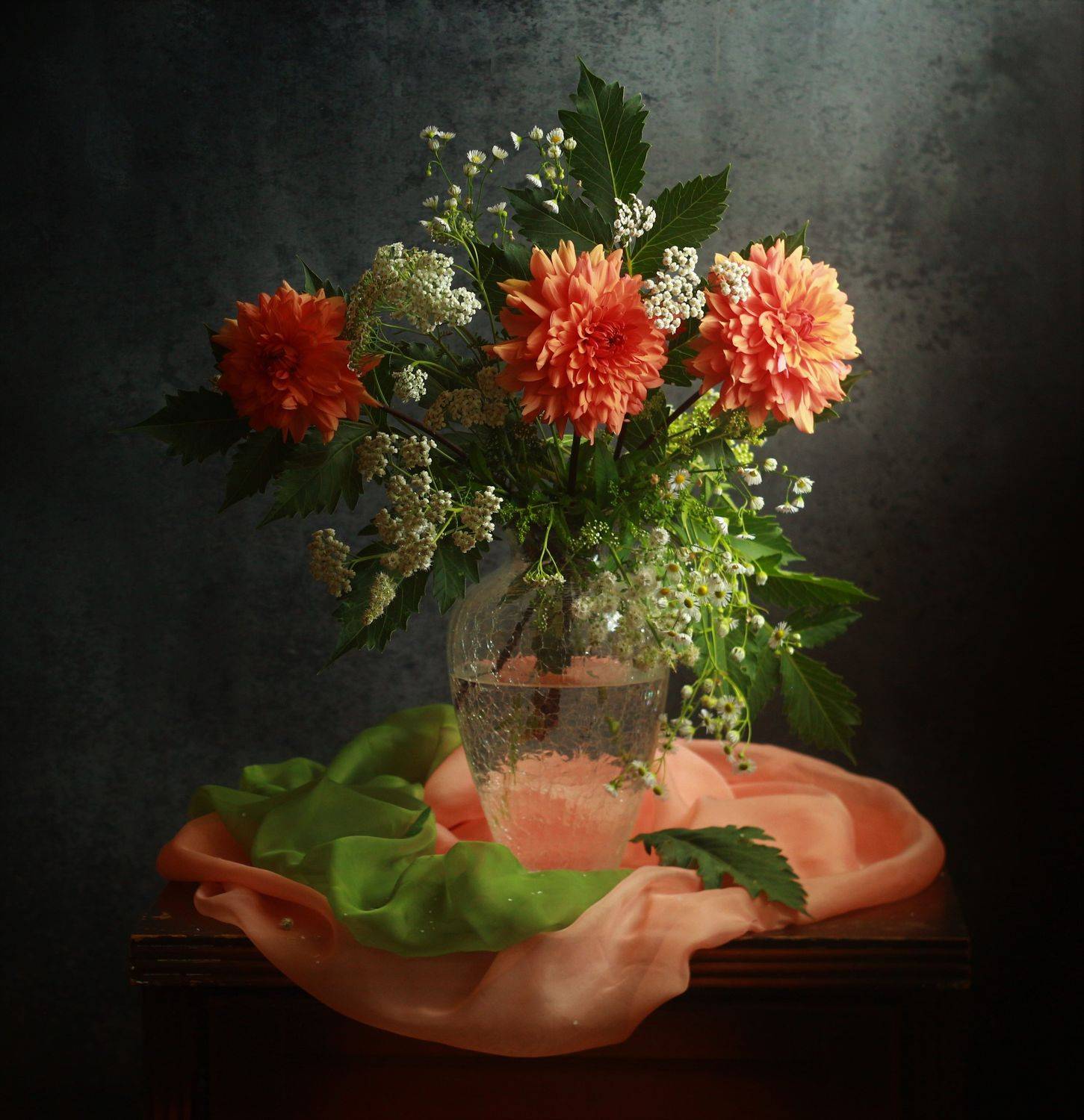 георгины в вазе ткань, Людмила Хрусталева*