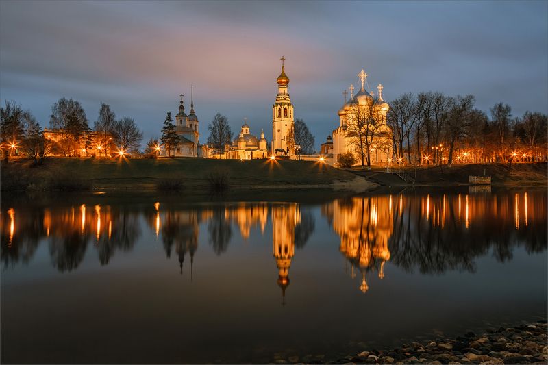пейзаж, город, архитектура, вологодский кремль, ночь, отражения, река, вологда, александр никитинский Скоро рассвет... фото превью