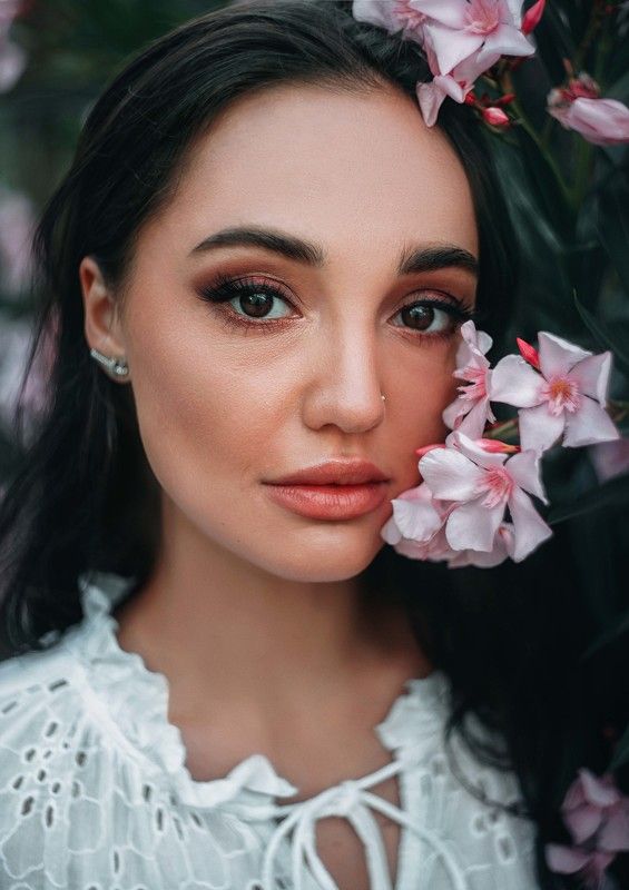 Карина фото превью