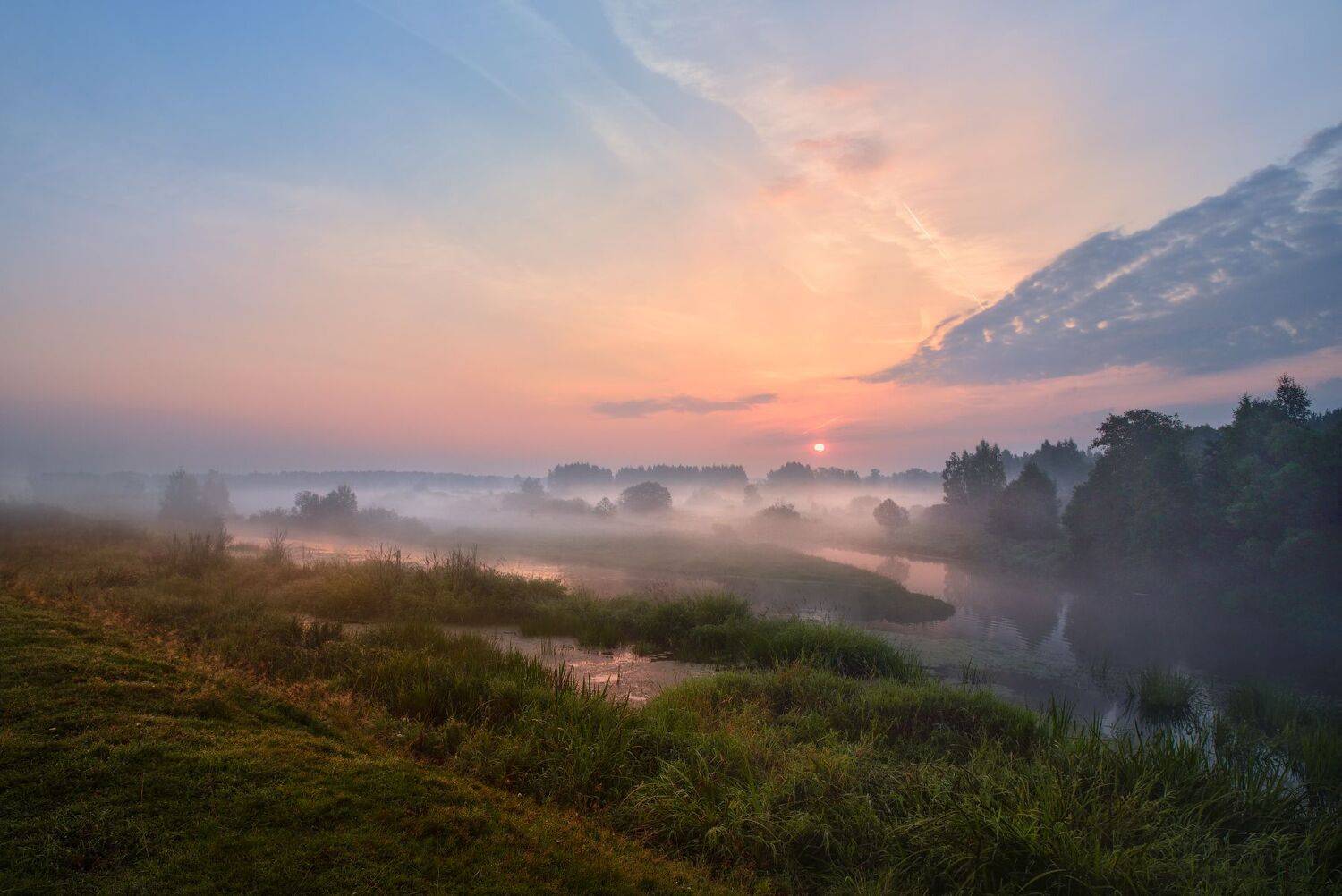 утро,рассвет,река,туман,небо,облака,солнце,свет,отражение, Виталий Полуэктов