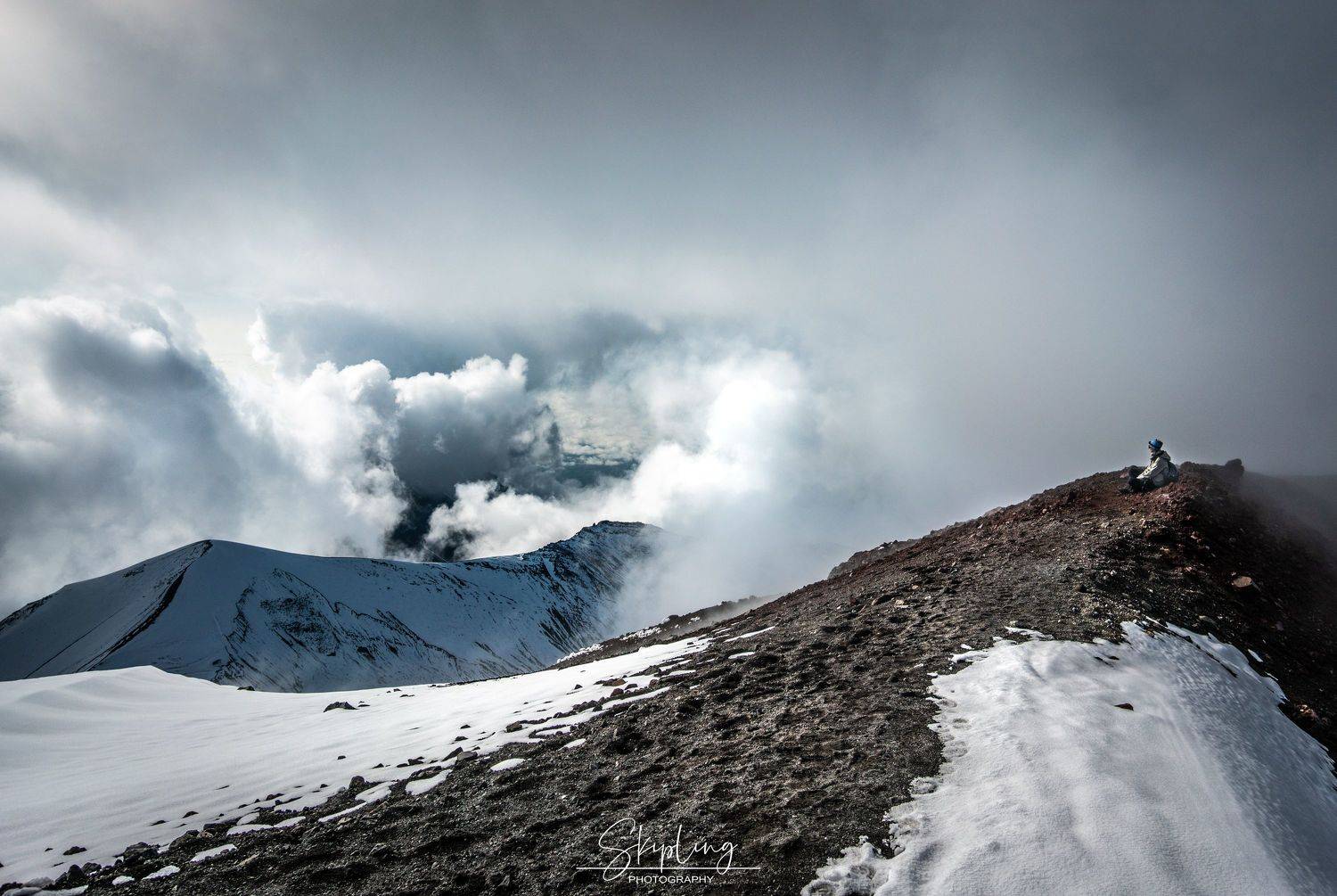 вулкан, горы, облака, авачинский вулкан, камчатка, Ганюшкин Владимир