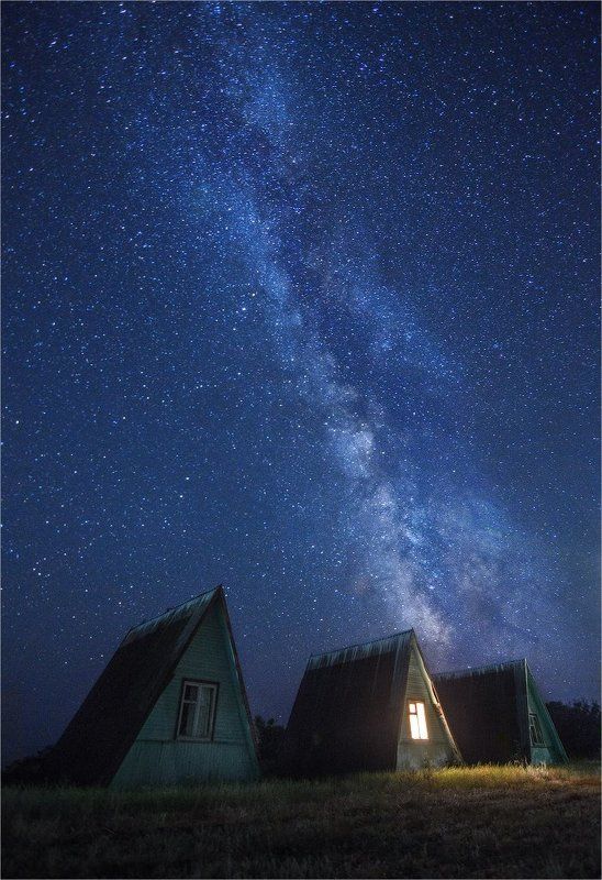 Вселенная, Звезды, Млечный путь, Ночь, Свет, Свет в окне Наедине фото превью