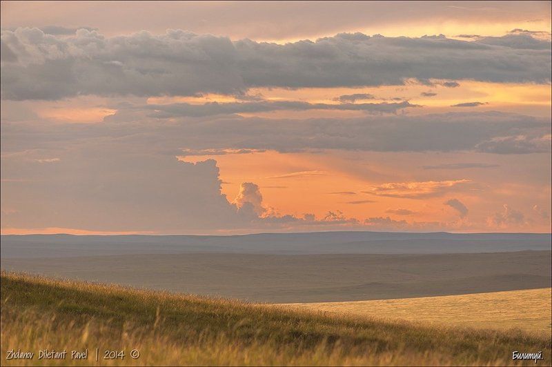 Вечер, Забайкальский район, Закат, Лето, Посёлок Билитуй, Россия, Сибирский федеральный округ, Сопки Закат багрянится над сопкой. фото превью
