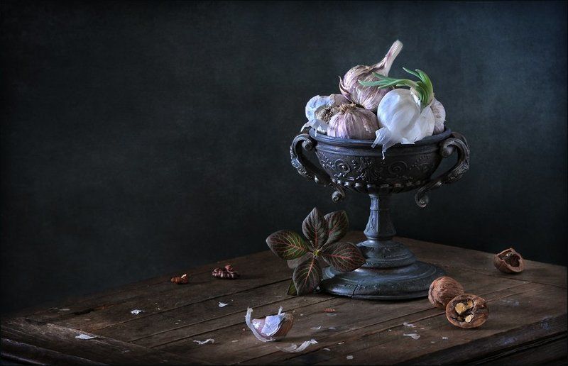 С чесноком и орехами фото превью