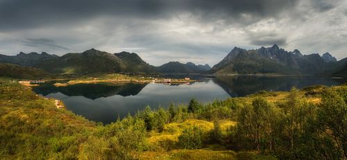 В обрамлении...