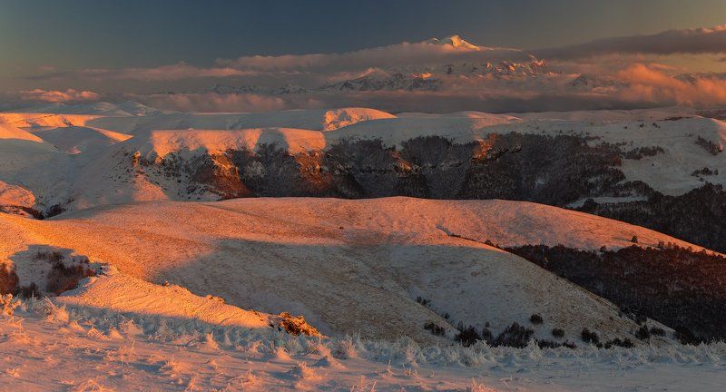Эльбрус на закате фото превью
