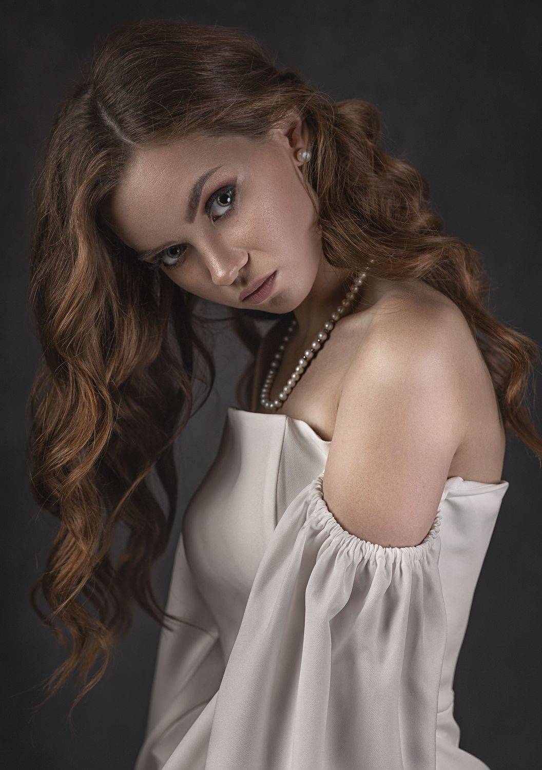 портрет, девушка, белое платье, взгляд, portrait, sight, Aleksey Sologubov