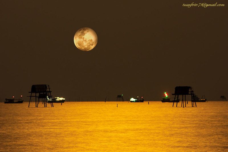 #landscape #moon #sellingphoto Moon on the Dong Chau See фото превью