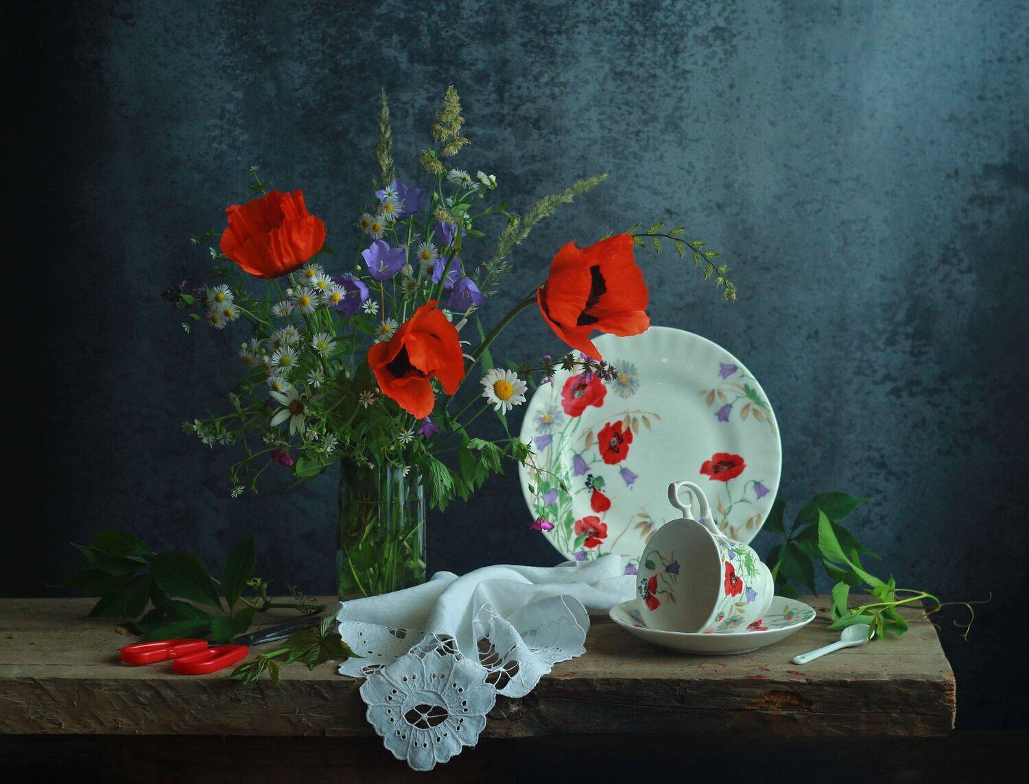 , Людмила Хрусталева*