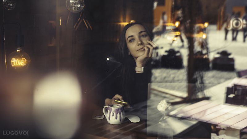 В кафе фото превью