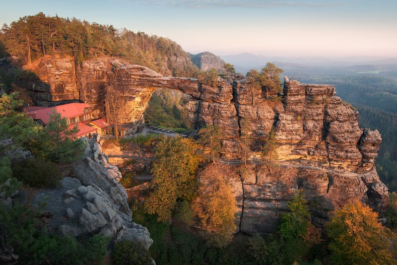 чехия, скала, лес, закат, рассвет, czechia, czech republic, arch, forest, sunset, sunrise Правчицкие ворота фото превью