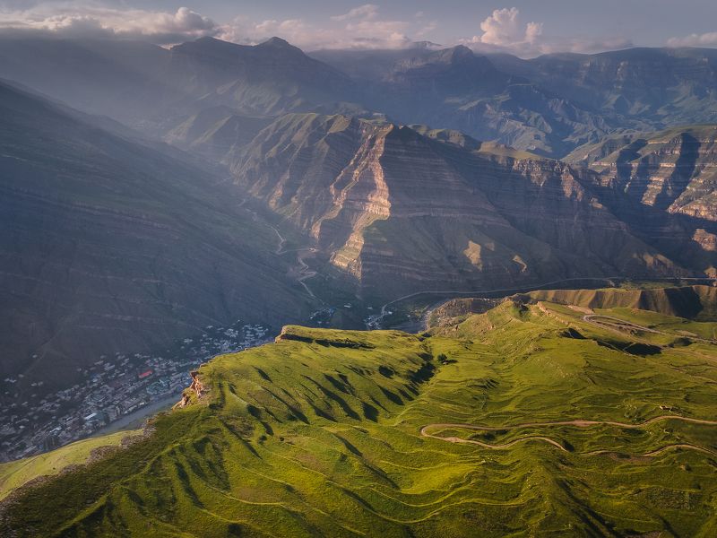 В свете гор фото превью