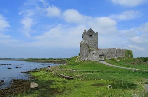 Dunguaire Castle