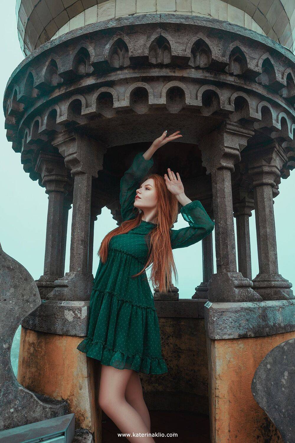 green, ginger, castle, dress, fog, woman, model, lady, portrait,, Катерина Клио