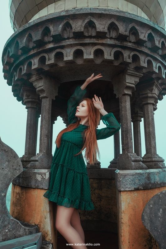 green, ginger, castle, dress, fog, woman, model, lady, portrait, Green фото превью