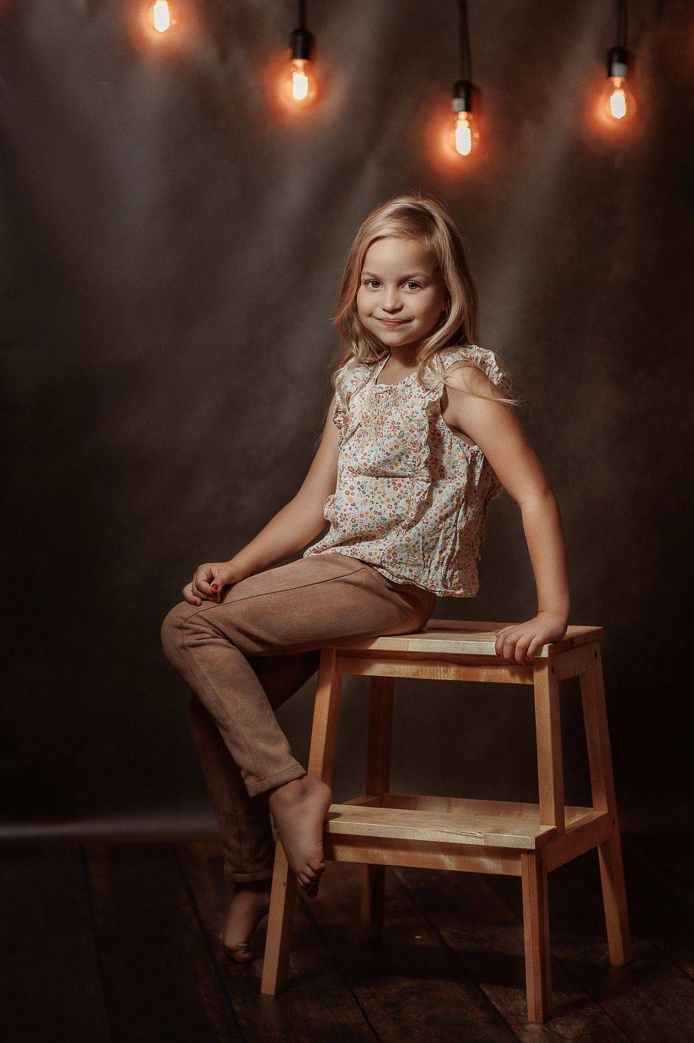студийное фото, лампочки, постановочное детское фото, , Дуклер Алёна