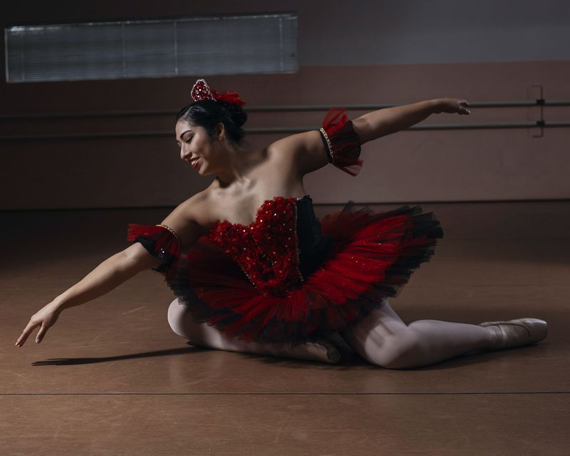 LAURA #6 фото превью