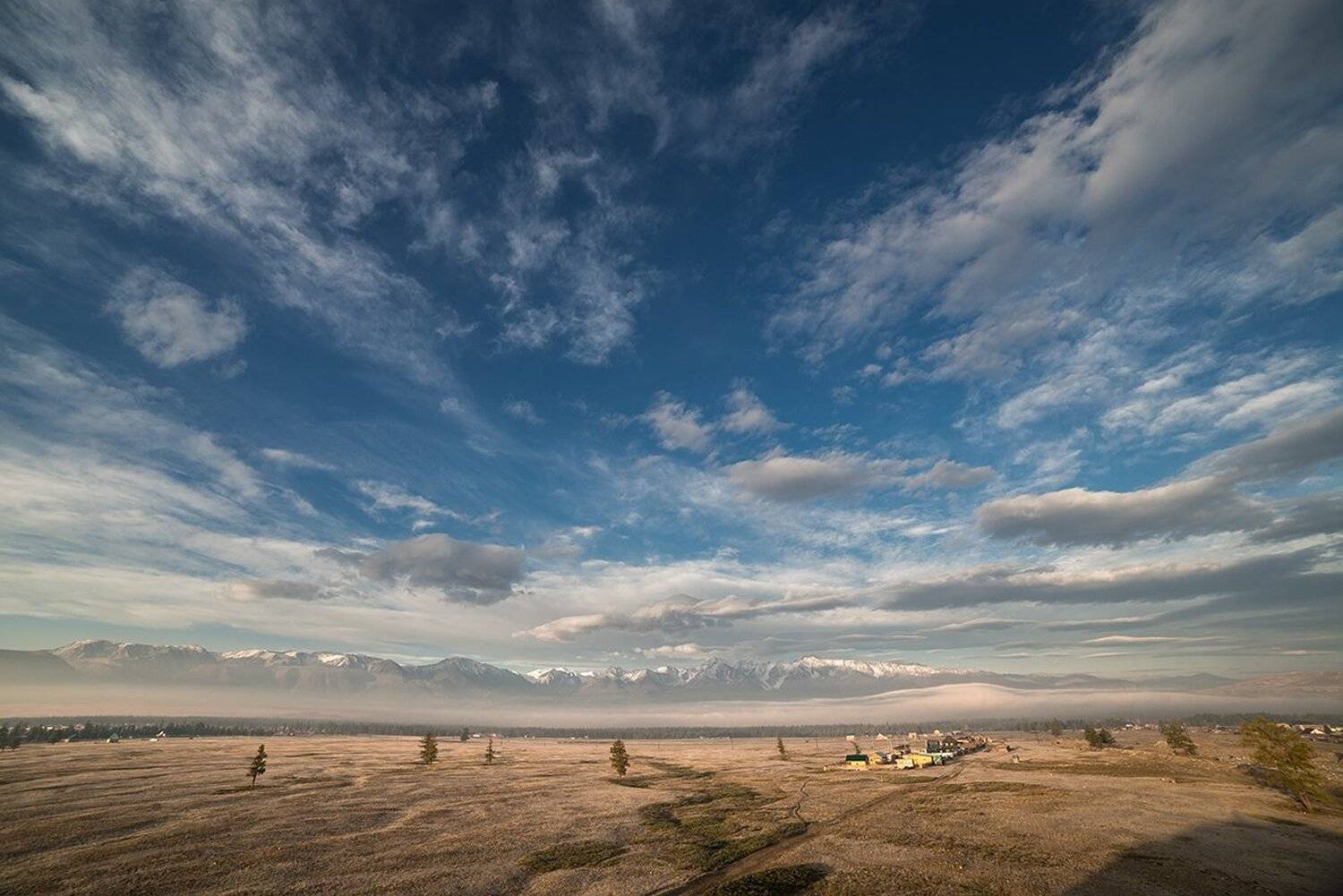 Алтай, Большой, Высокий, Голубой, Горы, Желтый, Красивая, Курай, Курайская степь, Ледник, Небо, Облака, Охват, Пейзаж, Природа, Раннее, Северо-чуйский, Сибирь, Степь, Туман, Утро, Хребет, Дмитрий Антипов