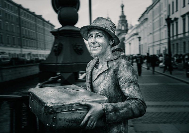 питер.живая скульптура. случайный взгляд. улыбка Silver smile). фото превью