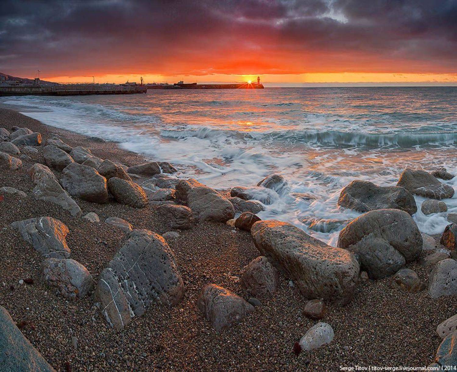 Волна, Закат, Камень, Крым, Маяк, Море, Пляж, Порт, Солнце, Шторм, Ялта, Serge Titov