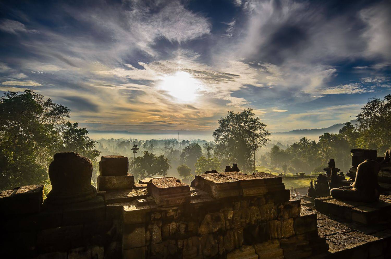 Боробудур, буддизм, рассвет, древний, храм, индонезия, ява, будда, солнечный, восход, закат, туман, дымка, джунгли, достопримечительность, азия, Сытилин Павел