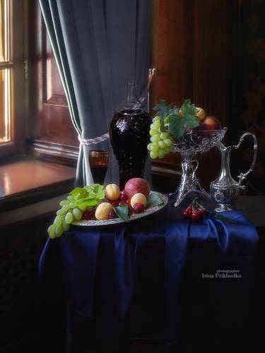 Натюрморт с фруктами и вином