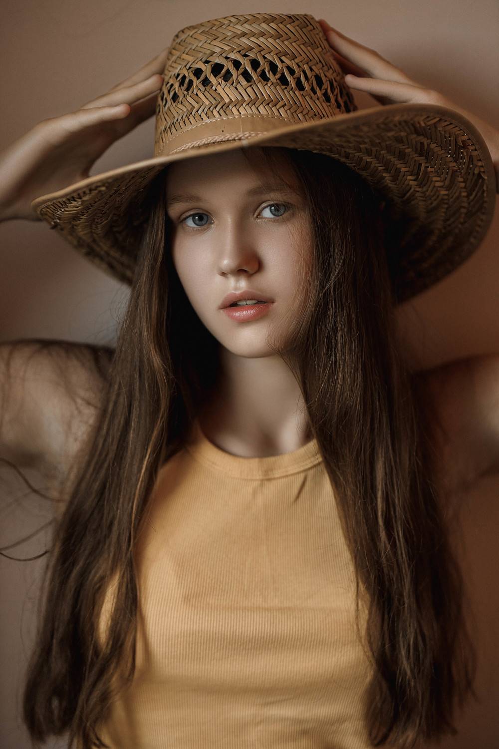 девушка, модель, портрет, фотосессия, студия, макияж, гламур, girl, model, modeling, young, portrait, make-up, творческий портрет, женский портрет, woman, young woman, glamour, постановка, постановочная фотография, fashion, Владимир Васильев