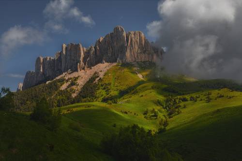 У Большого Тхача