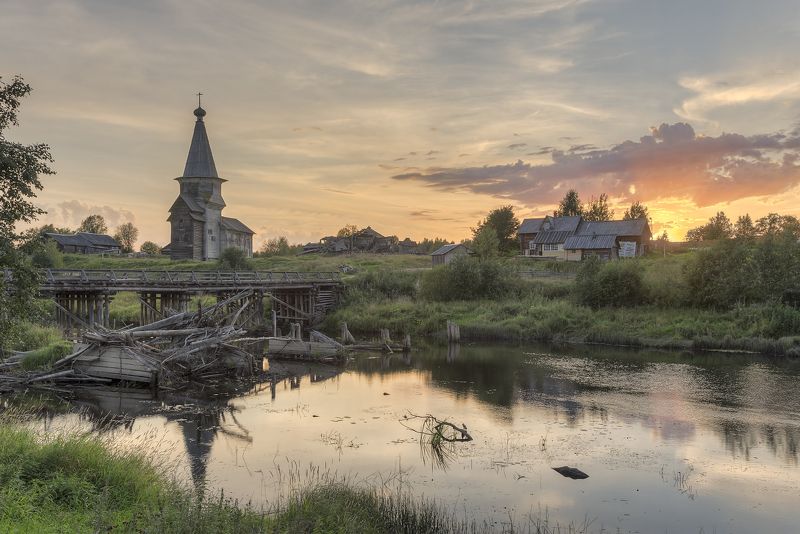 лето, вечер, река, мост, церковь  фото превью
