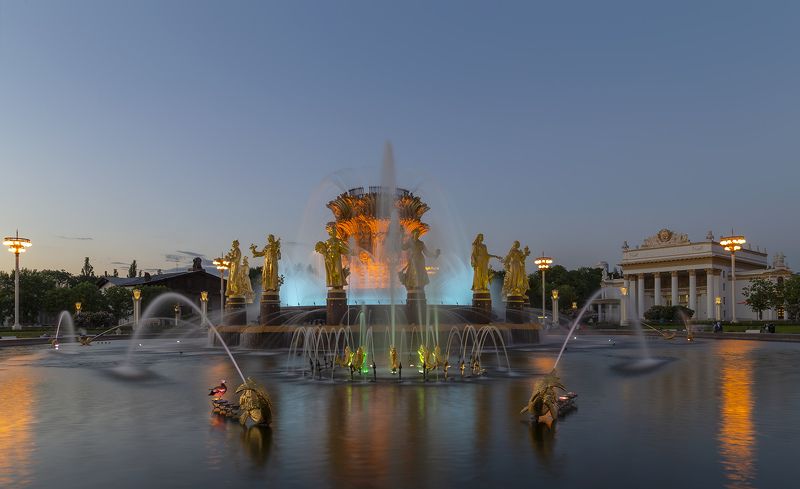 Фонтан  Воспоминание о дружбе народов фото превью