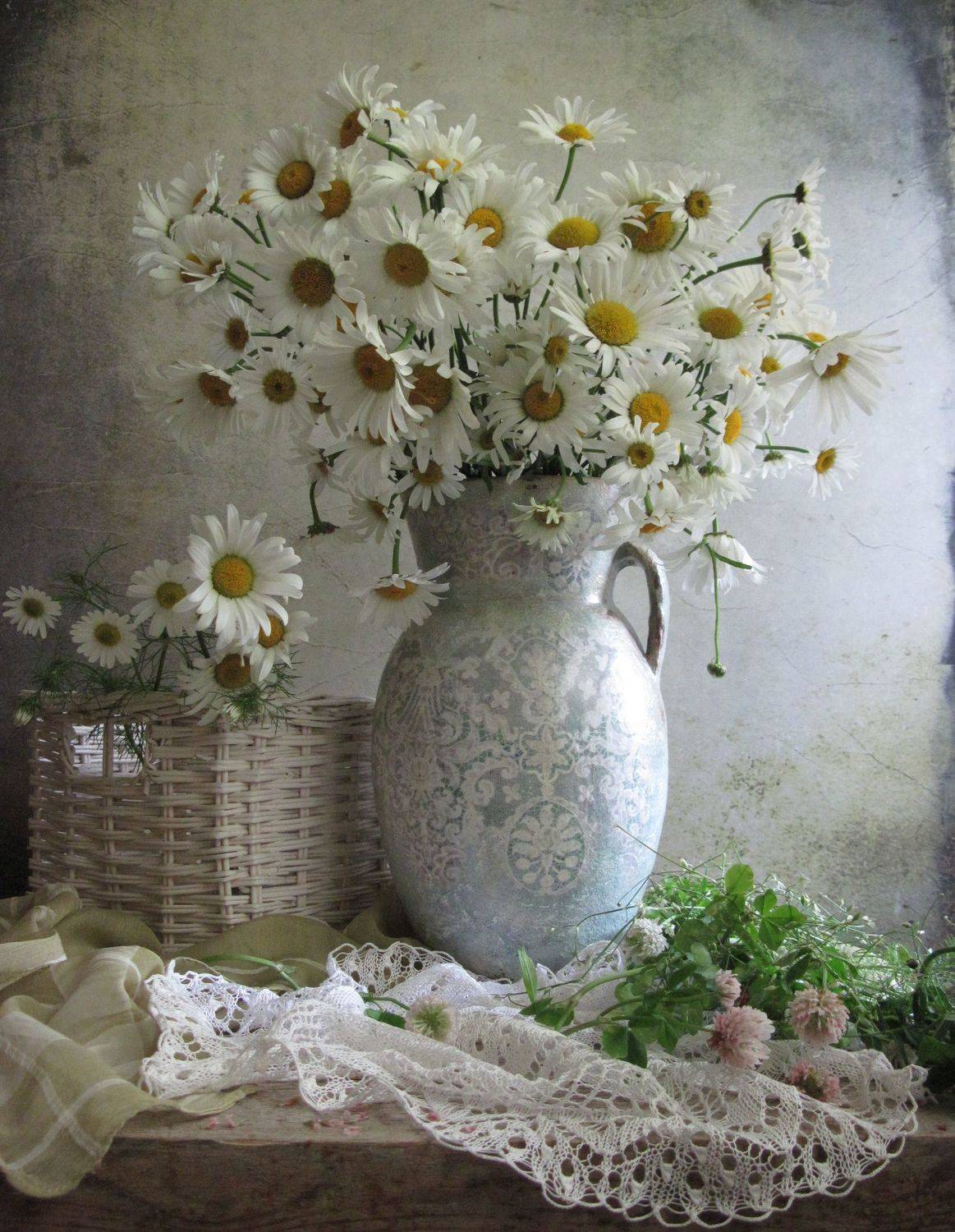 цветы, букет, ромашки, клевер, кувшин, корзина, винтаж, декупаж, салфетка, платок, Наталия Тихомирова