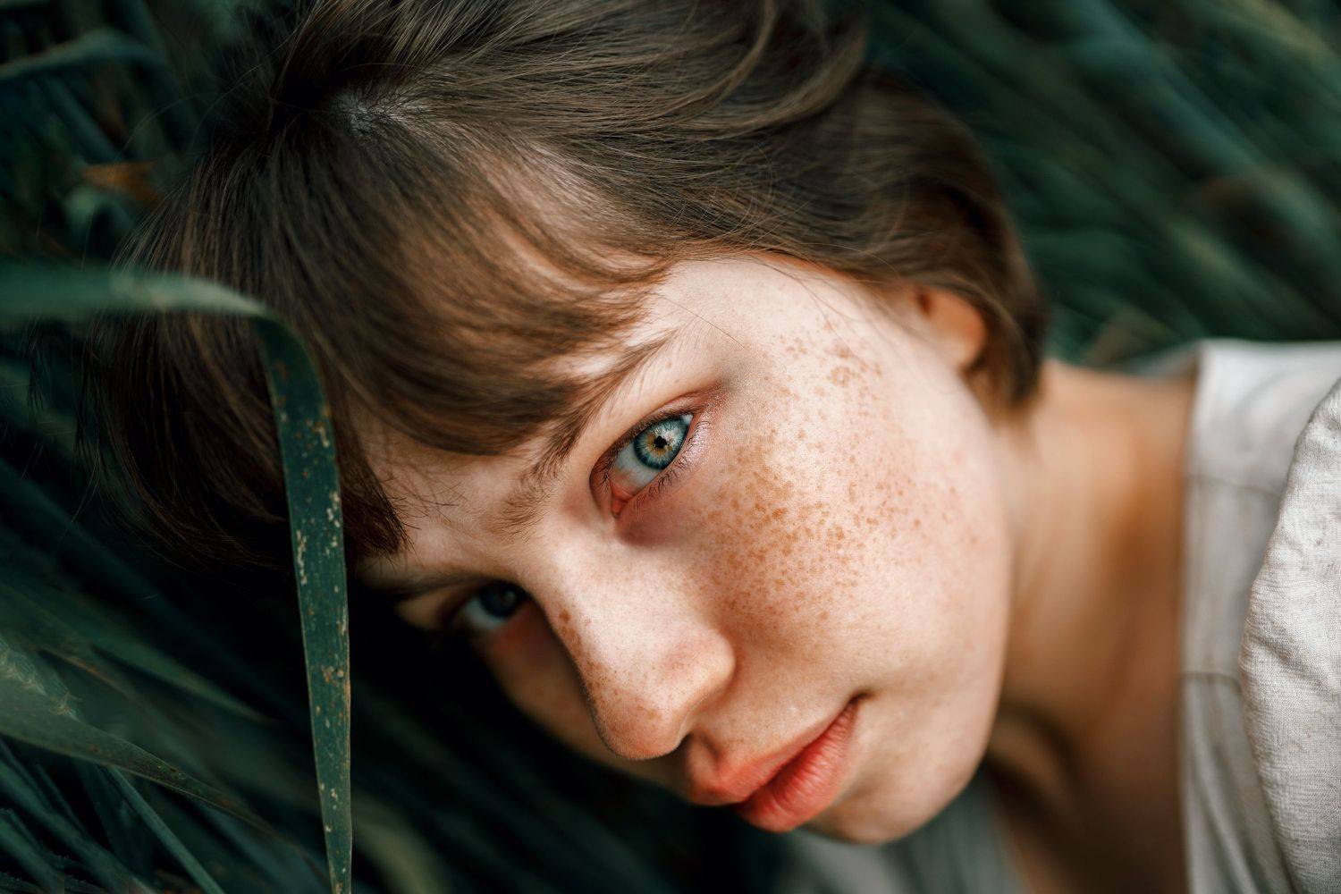 девушка, портрет, взгляд, осень, урожай, зелень, глаз, веснушки, Boloznev Egor