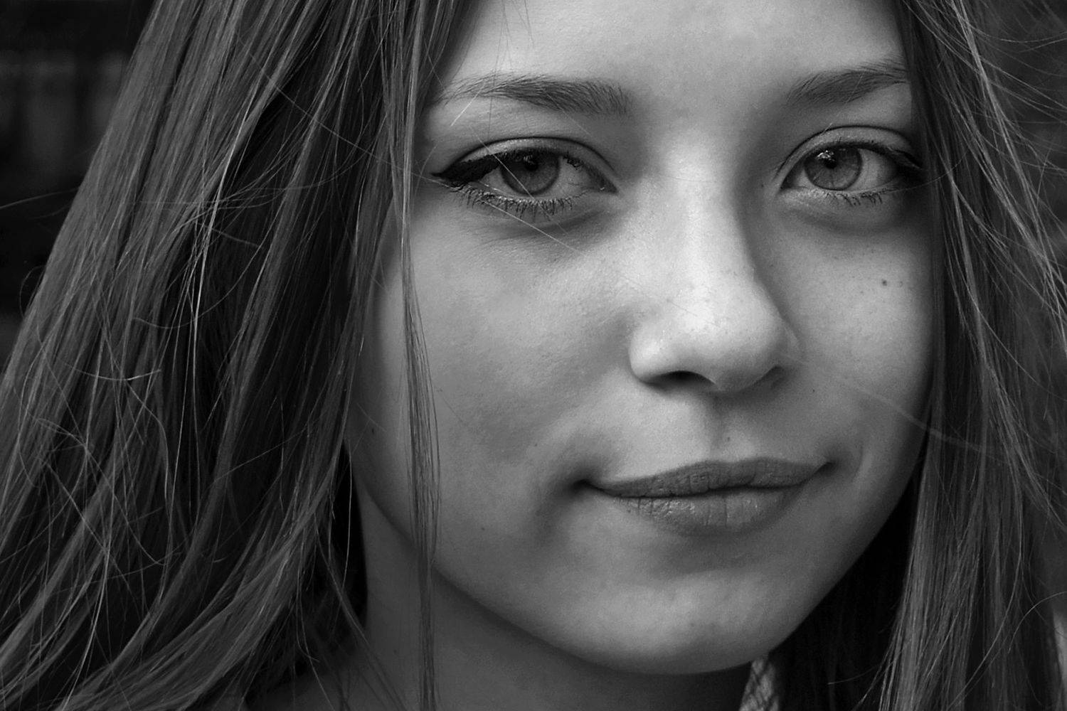 девушка, портрет, глаза, взгляд, волосы, апатиты, Николай Смоляк