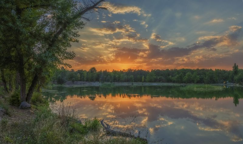 В огне заката фото превью