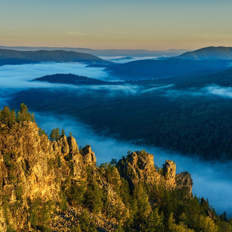 Айгир, Айгирские скалы, Зубы Шурале, Башкирия, Рассвет Зубы Шурале. Рассвет фото превью