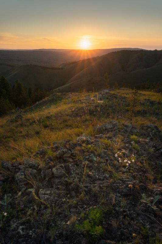 Летний вечер. Хребет Нурали фото превью