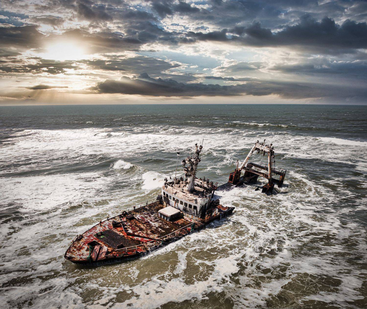 \"остров скелетов\" намибия, Владимир Луценко