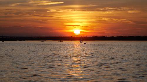 Закат на Волге