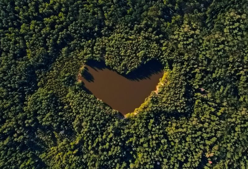 Озеро красное (сердце) фото превью