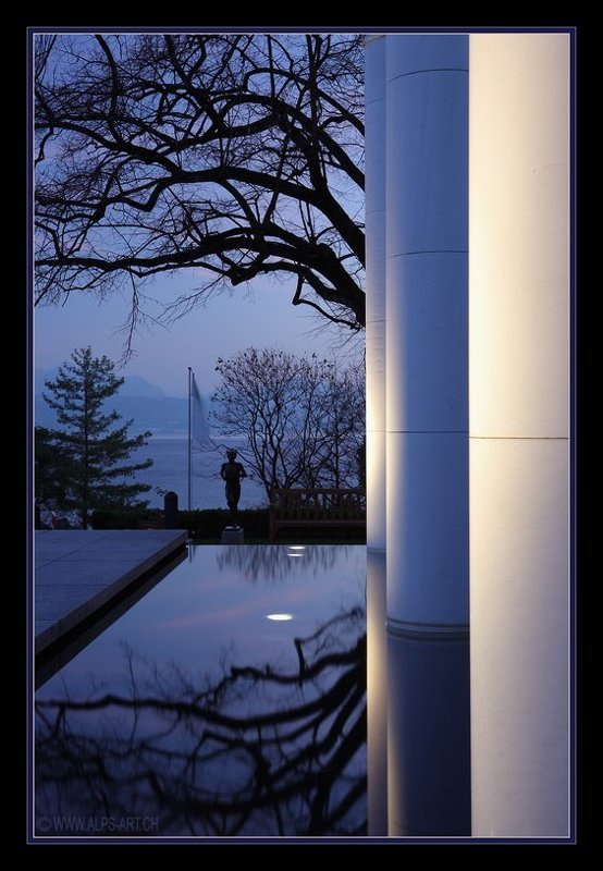 вечер Пейзаж с колоннами фото превью