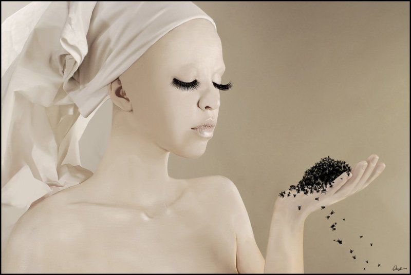 мухи, девушка, инопланетянка, белое Мухи Совести фото превью