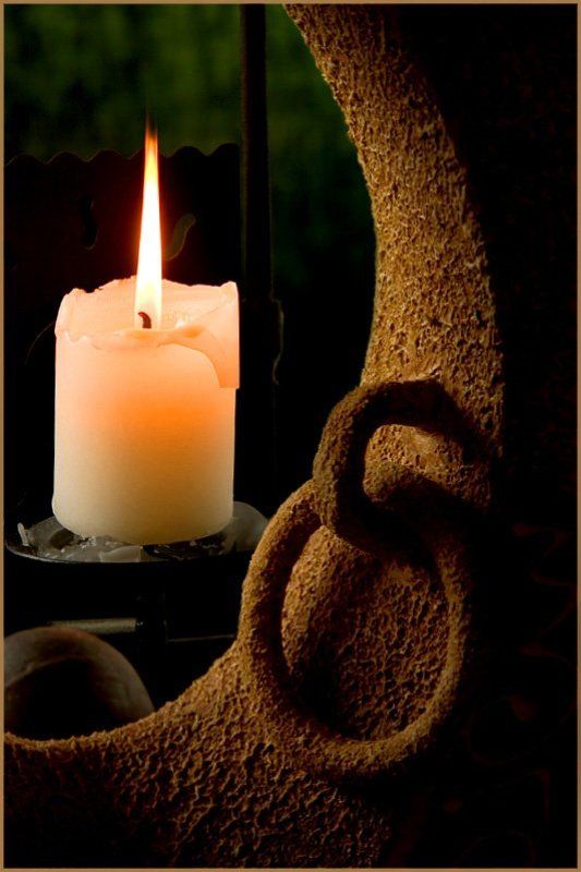 свеча,натюрморт,ваза Не гасите всечу, пусть горит до конца... фото превью