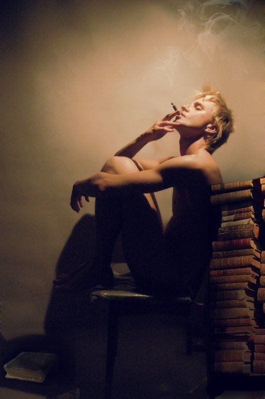 отдых, мужчина, книги a little rest фото превью