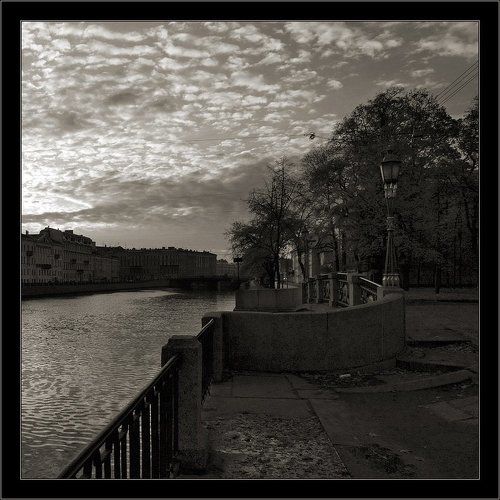 Питерская осенняя раннерассветная пейзажная  зарисовка