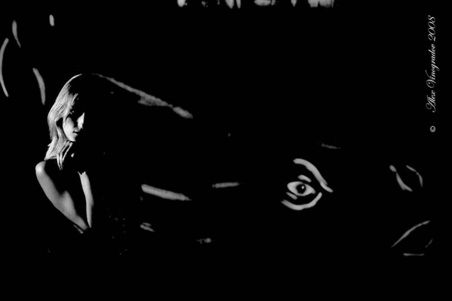 графити,  носорог,  линии,  девушка,  агрессия,  экспрессия,  ассоциации,  намеки, носорог, Alex Vinogradov