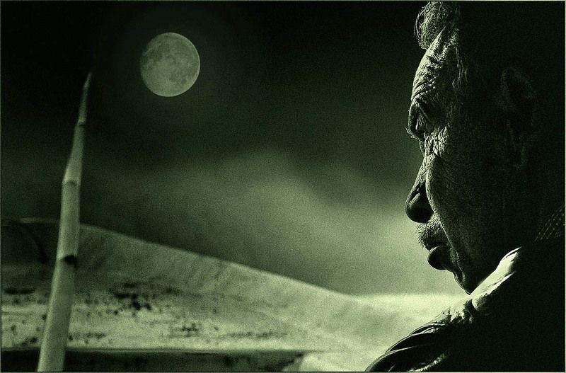 бали, озеро, лодка, лодочник, удочка, рыбалка, луна, ночь Ночная рыбалка фото превью