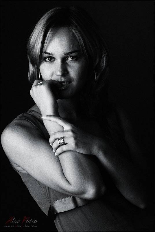 глаза,настроение,девушка,свет,тень,студия, Александр Путев